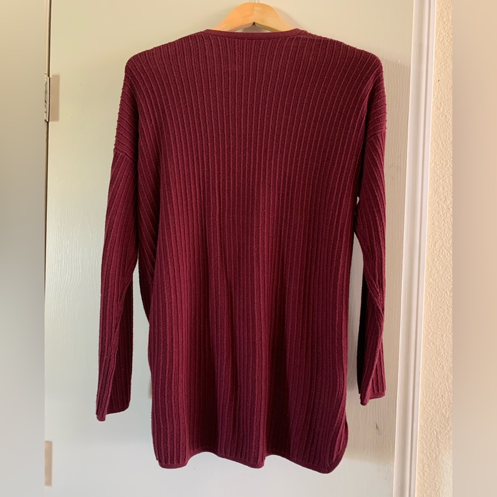 Faux Wrap Ribbed Hi-Low V-Neck Sweater Top - Picture 2 of 2